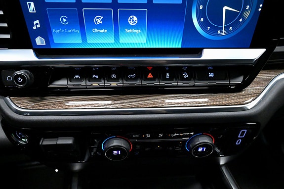 Chevrolet Silverado 1500 20 of 23
