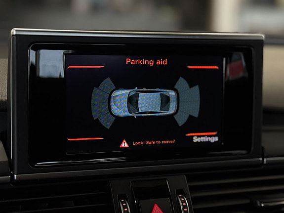 Audi A6 2.0 TDI Ultra Sport Edition | 190 ch | BVA | Alcantara/cuir | Sièges sport chauffants | Bi-xénon | Radars de stationnement