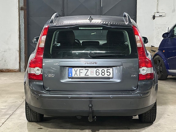 Volvo V50 7 of 22