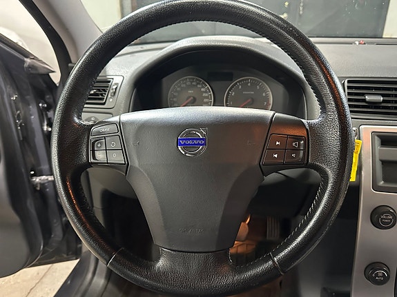 Volvo V50 14 of 22