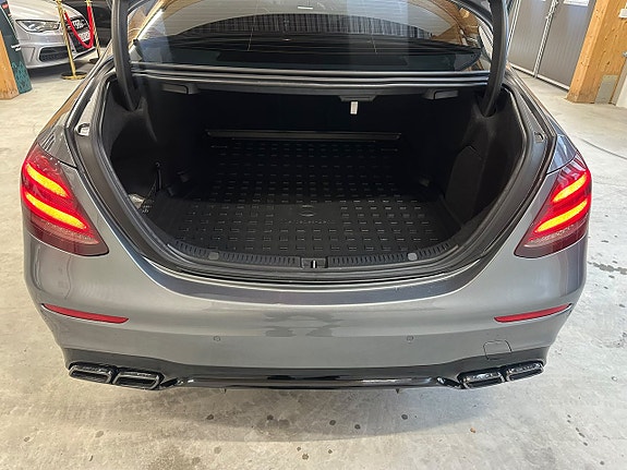 Mercedes-Benz E220 d 10 of 25