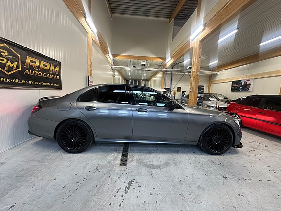 Mercedes-Benz E220 d 6 of 25