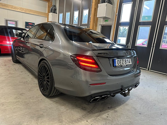 Mercedes-Benz E220 d 5 of 25