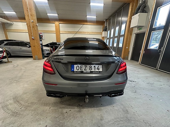 Mercedes-Benz E220 d 8 of 25