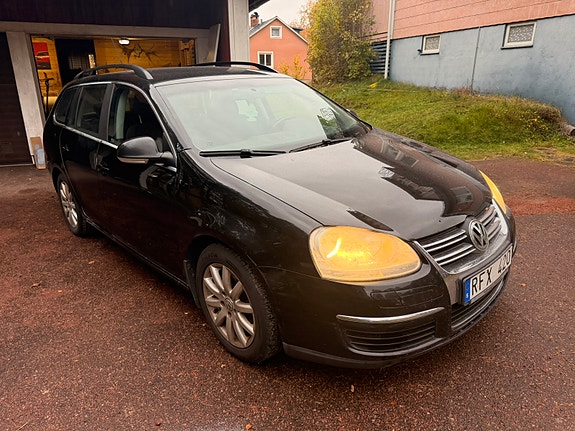Volkswagen Golf V 3 of 6