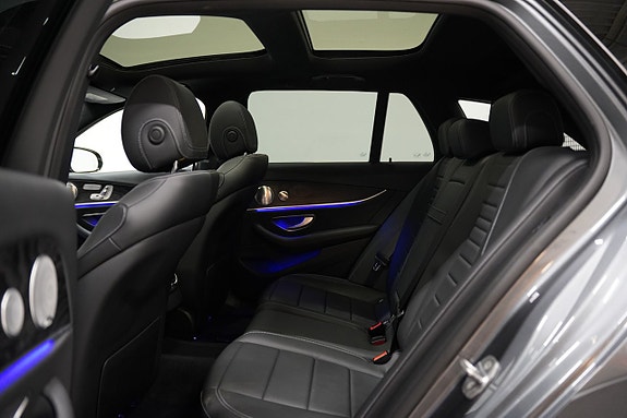 Mercedes-Benz E220 22 of 26