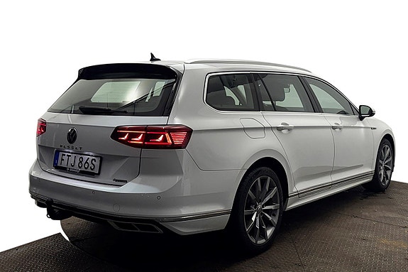 Volkswagen Passat 6 of 30