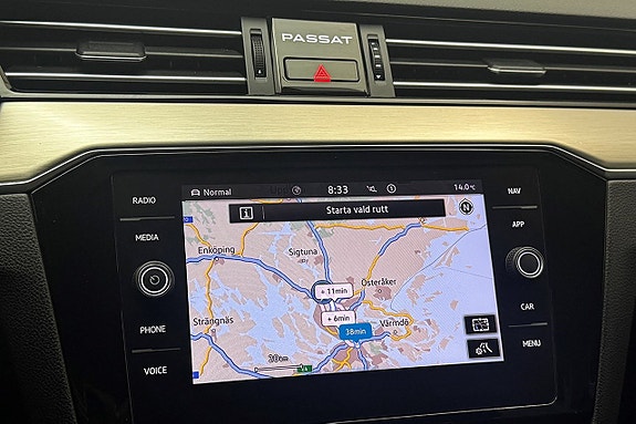 Volkswagen Passat 22 of 30