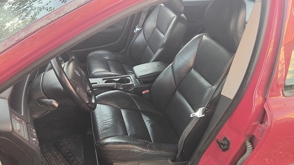 Volvo V70 5 of 8