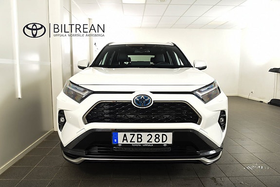 Toyota RAV4 5 of 17