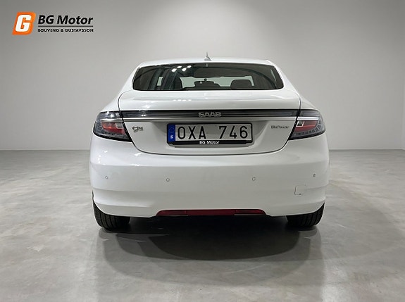 Saab 9-5 8 of 16