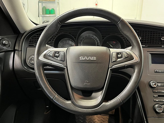 Saab 9-5 12 of 16