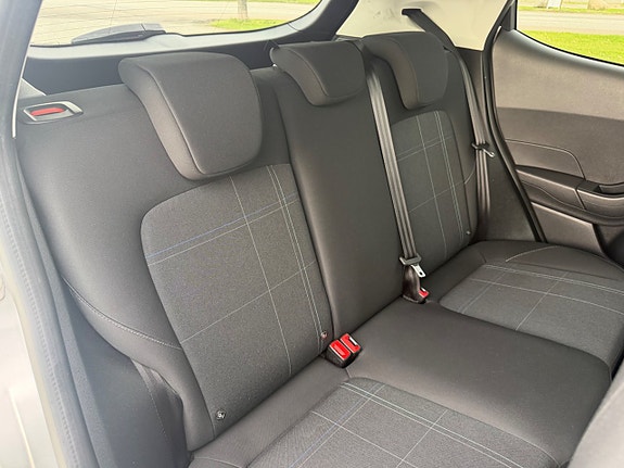 Ford Fiesta 12 of 14
