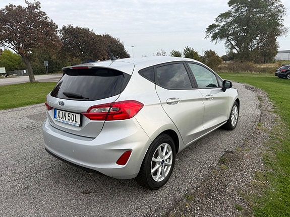 Ford Fiesta 4 of 14