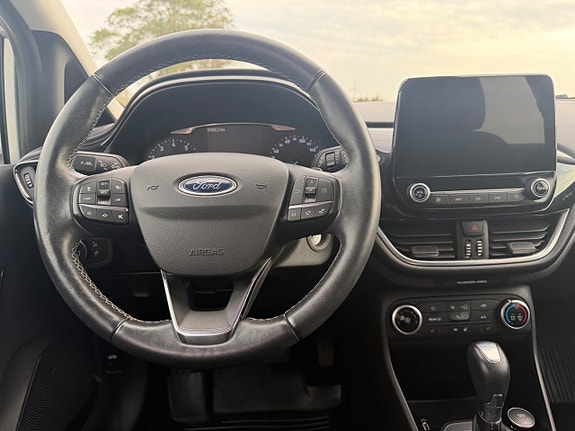 Ford Fiesta 7 of 14