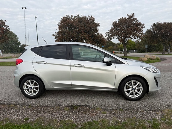 Ford Fiesta 5 of 14