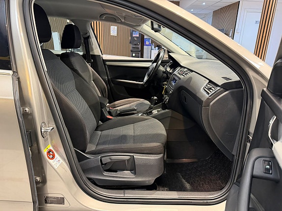 Skoda Octavia 16 of 21