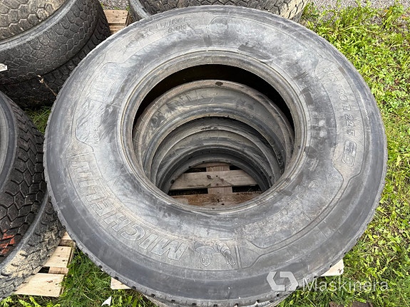 Lastbilsdäck 315/80R22.5 3 of 18