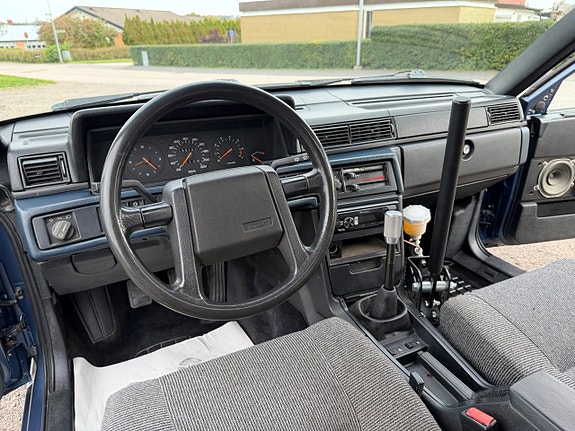Volvo 740 14 of 30