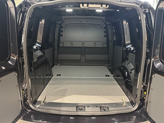 Volkswagen Caddy 13 of 18