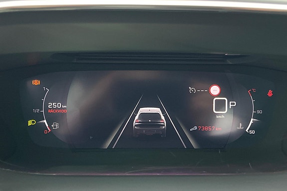 Peugeot 208 18 of 30