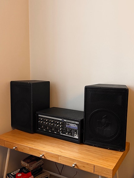 Product image 1 of 4