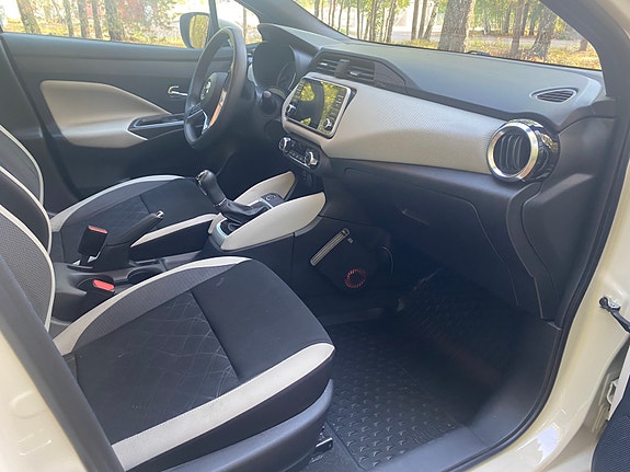 Nissan Micra 7 of 13