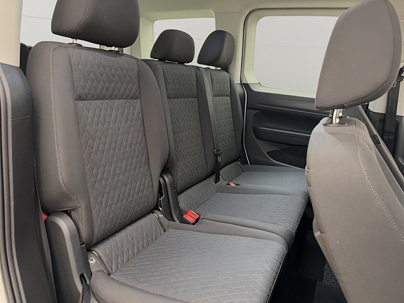 Volkswagen Caddy 26 of 30