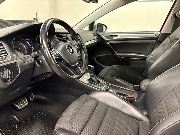 Volkswagen Golf Alltrack 6 of 13