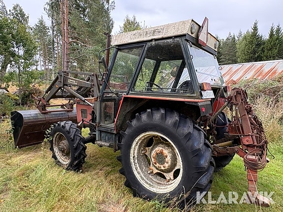 Veterantraktor Zetor 7245 med frontlastare 2 of 6