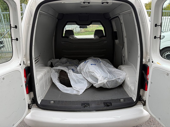 Volkswagen Caddy 9 of 12