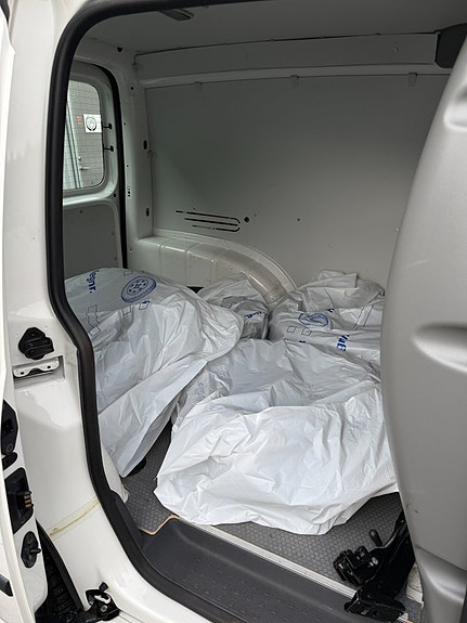 Volkswagen Caddy 10 of 12