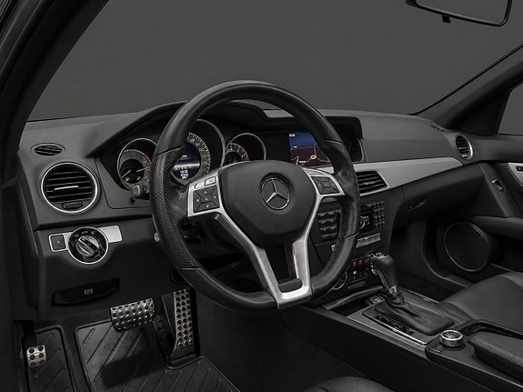 Mercedes-Benz C350 9 of 22