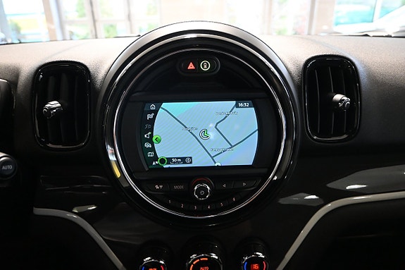 MINI Countryman Cooper SE 21 of 27