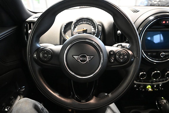 MINI Countryman Cooper SE 17 of 27
