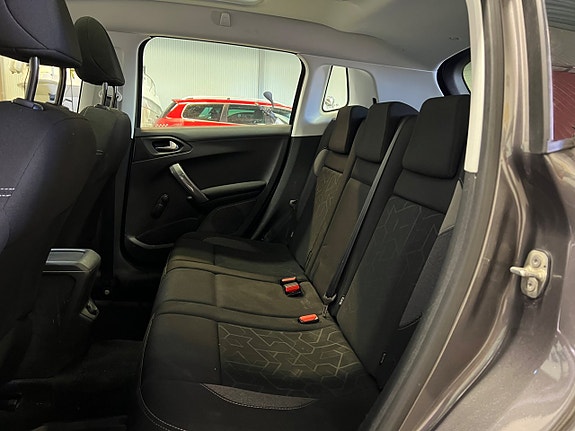 Peugeot 2008 17 of 28