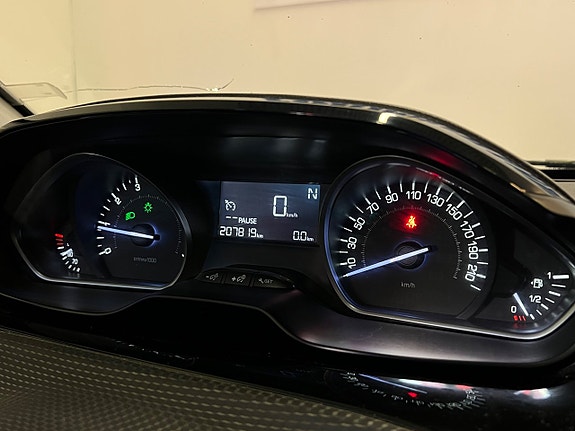 Peugeot 2008 27 of 28