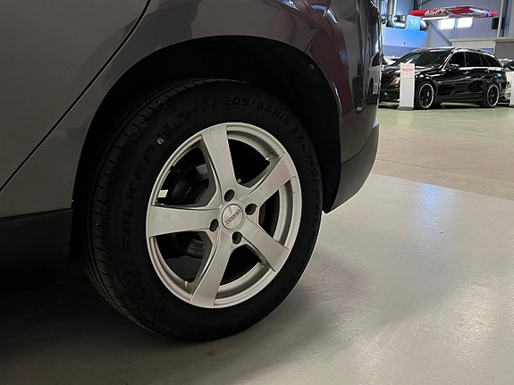 Peugeot 2008 13 of 28