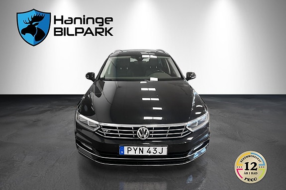 Volkswagen Passat 3 of 28