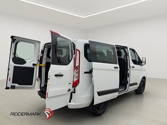 Ford Transit Custom 12 of 30