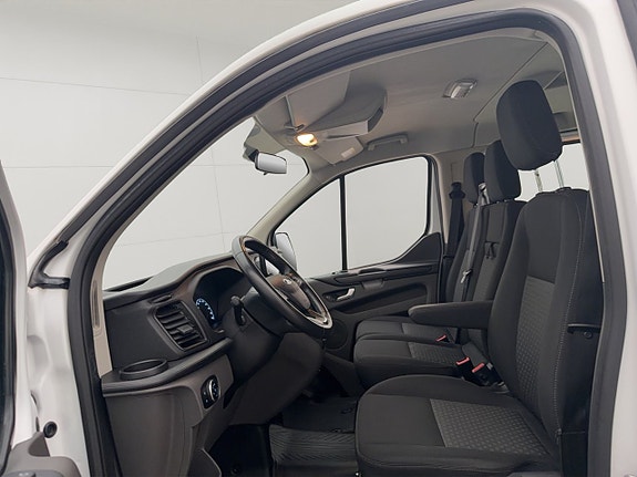 Ford Transit Custom 15 of 30