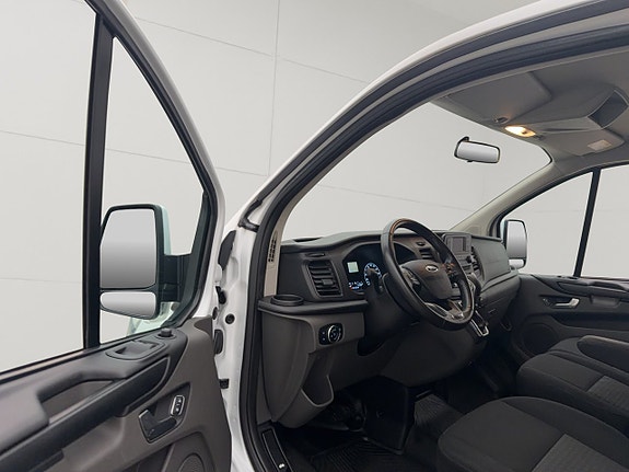 Ford Transit Custom 14 of 30