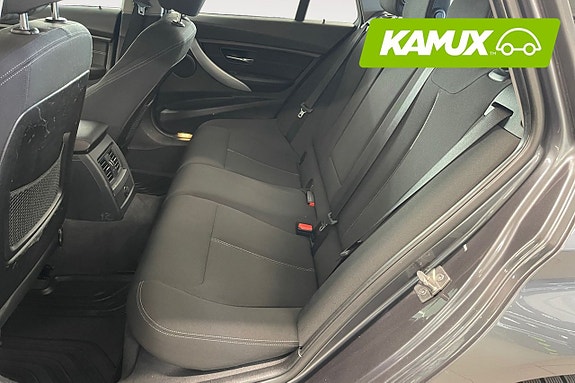 BMW 320 15 of 26