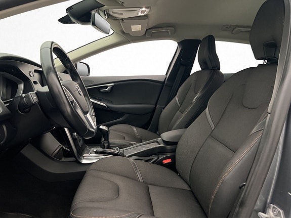 Volvo V40 Cross Country 11 of 27