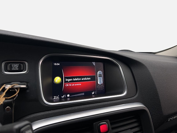 Volvo V40 Cross Country 17 of 27