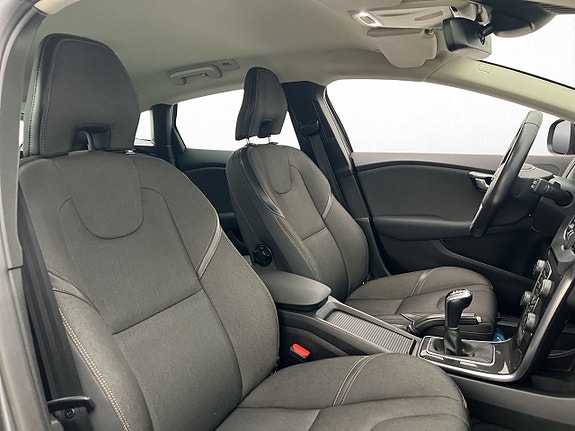 Volvo V40 Cross Country 21 of 27