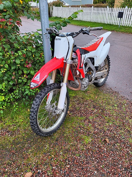 Honda CRF450RD 2 of 3