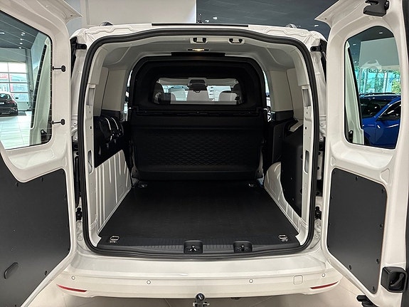 Volkswagen Caddy Maxi 13 of 30