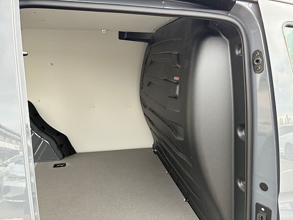 Volkswagen Caddy 14 of 16