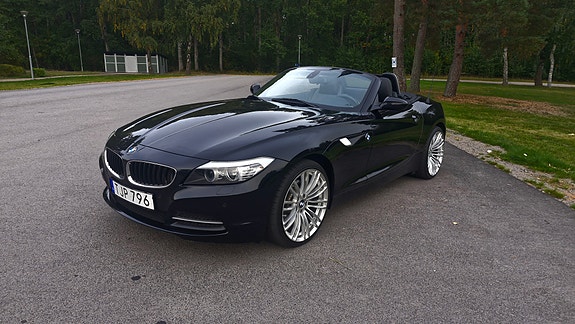BMW Z4 2 of 8